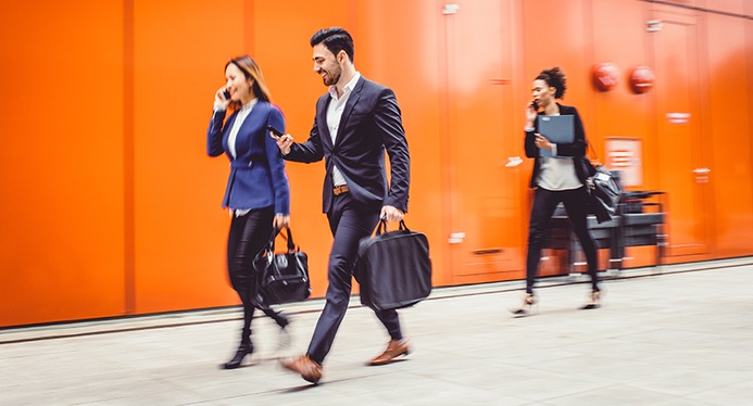 University campus staff using 3CX apps
